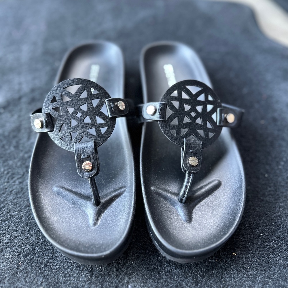 Brand New Steve Madden Black Sandals